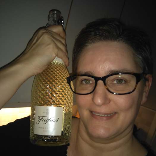 38637426_2141035396174349_1463519963061944320_n (002)